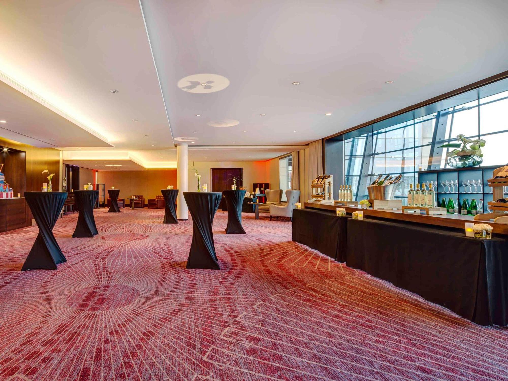 Fairmont Grand