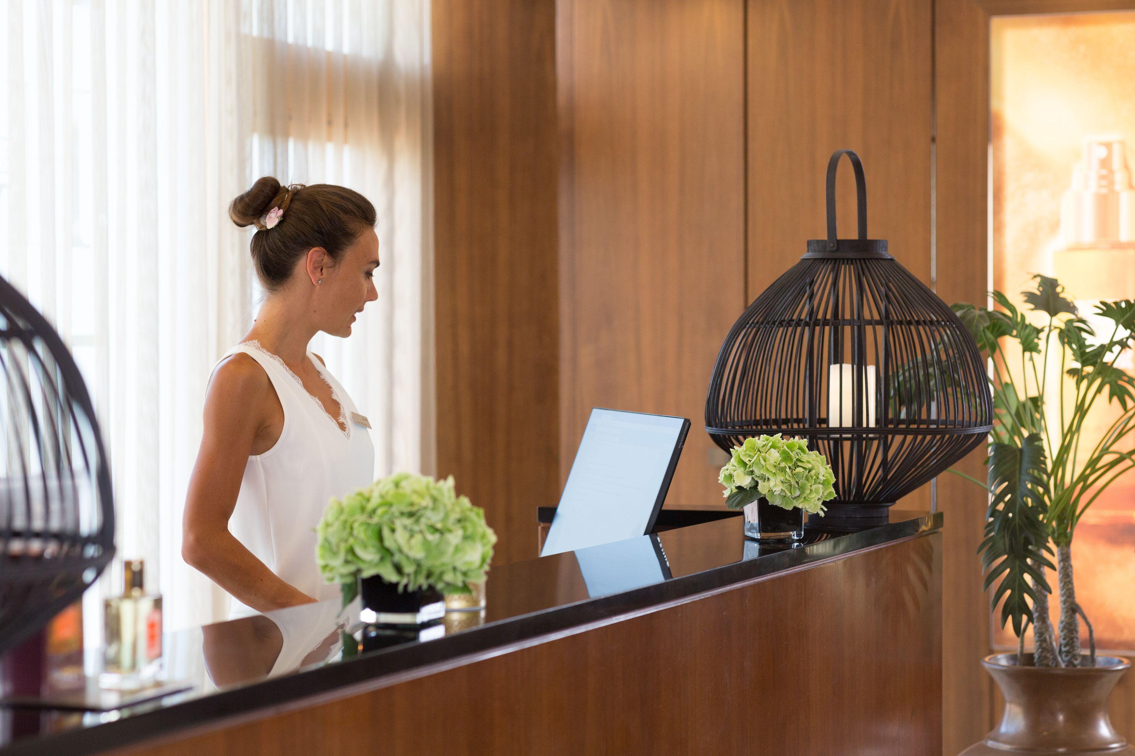 Fairmont Grand Hotel 5*
