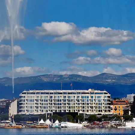 Fairmont Grand Geneva